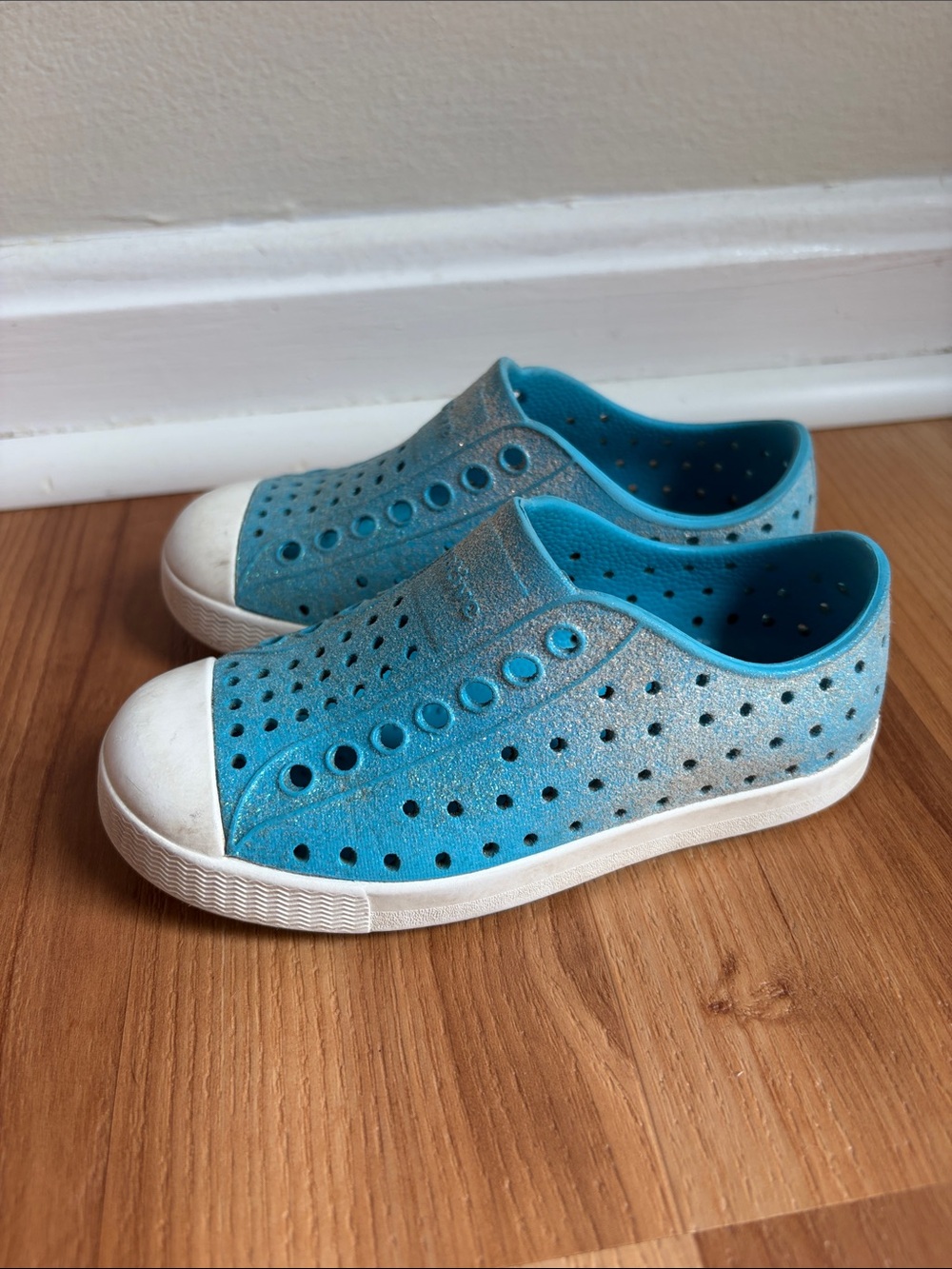 Native Kids Jefferson Sparkly Blue Slip On Sneakers